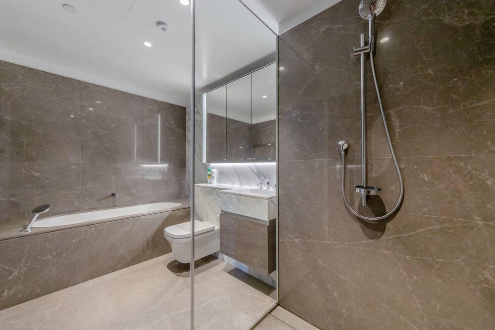 Luxurious 3BD Flat by the River Thames - Vauxhall