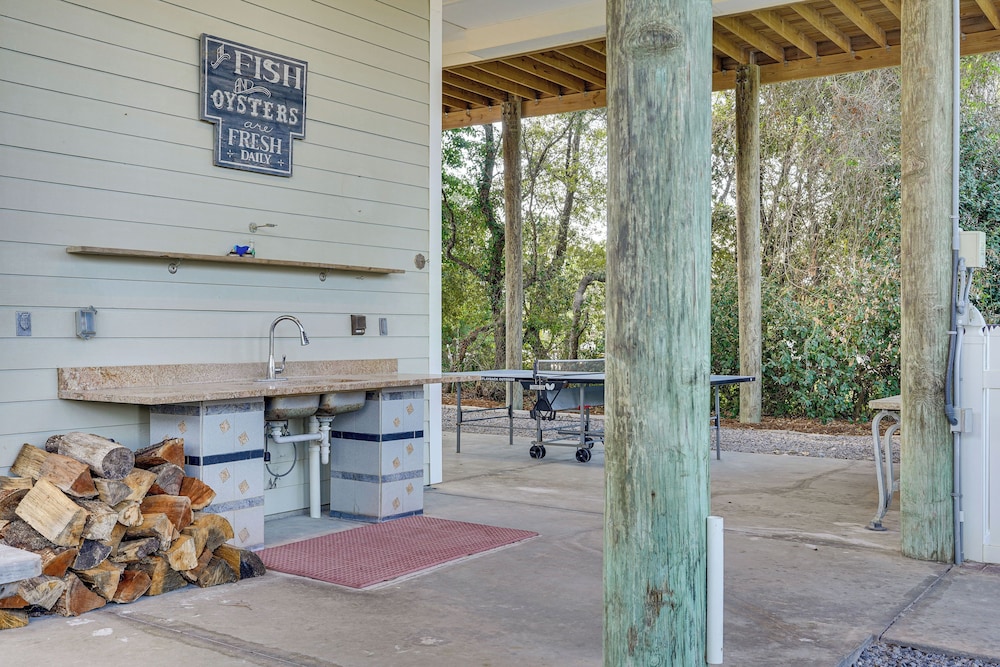 Walk to Ocean: Beach House w/ Pool in Port St Joe!