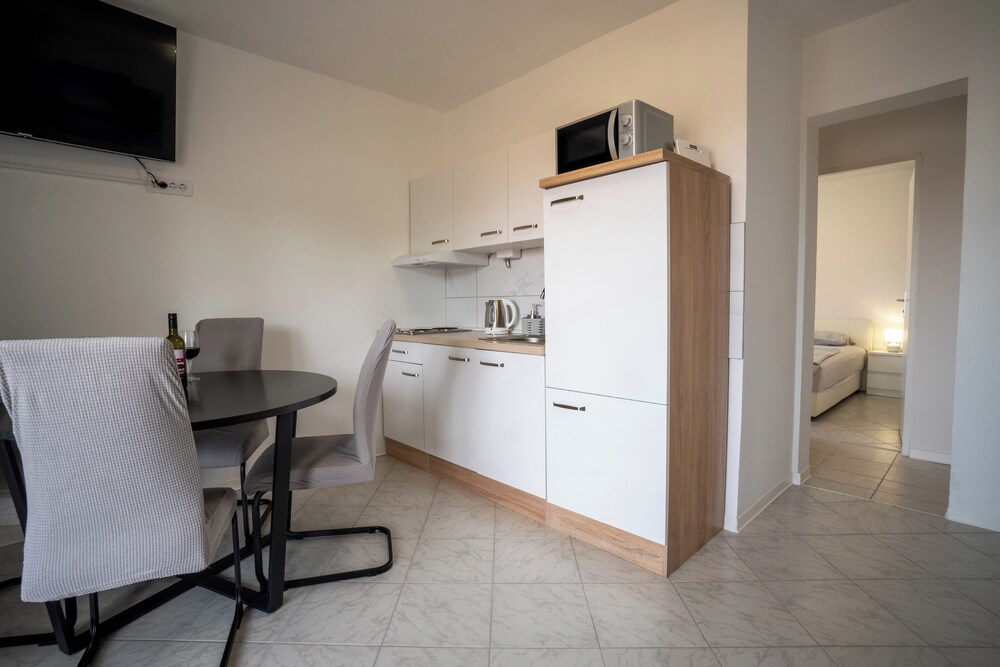 Apartments Najam Skundric