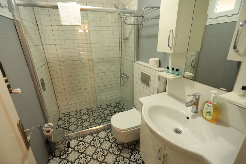 White Pearl Apart - Image 46