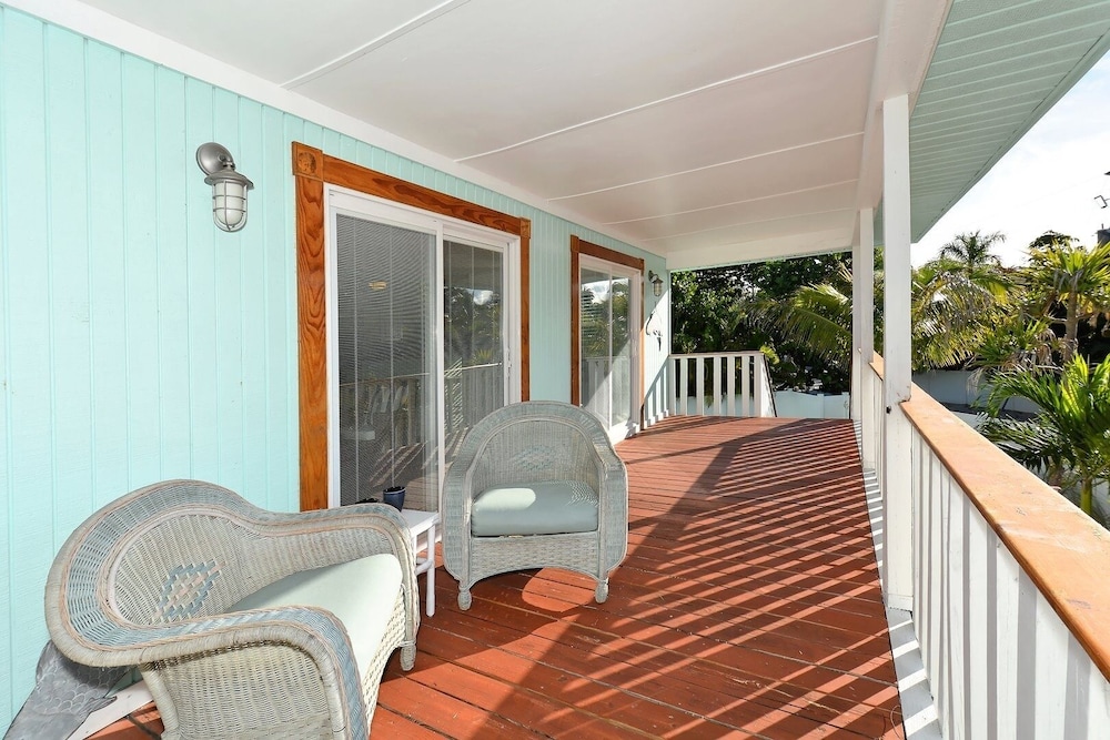 Tarpon Pointe 2 Bedroom Home by Redawning