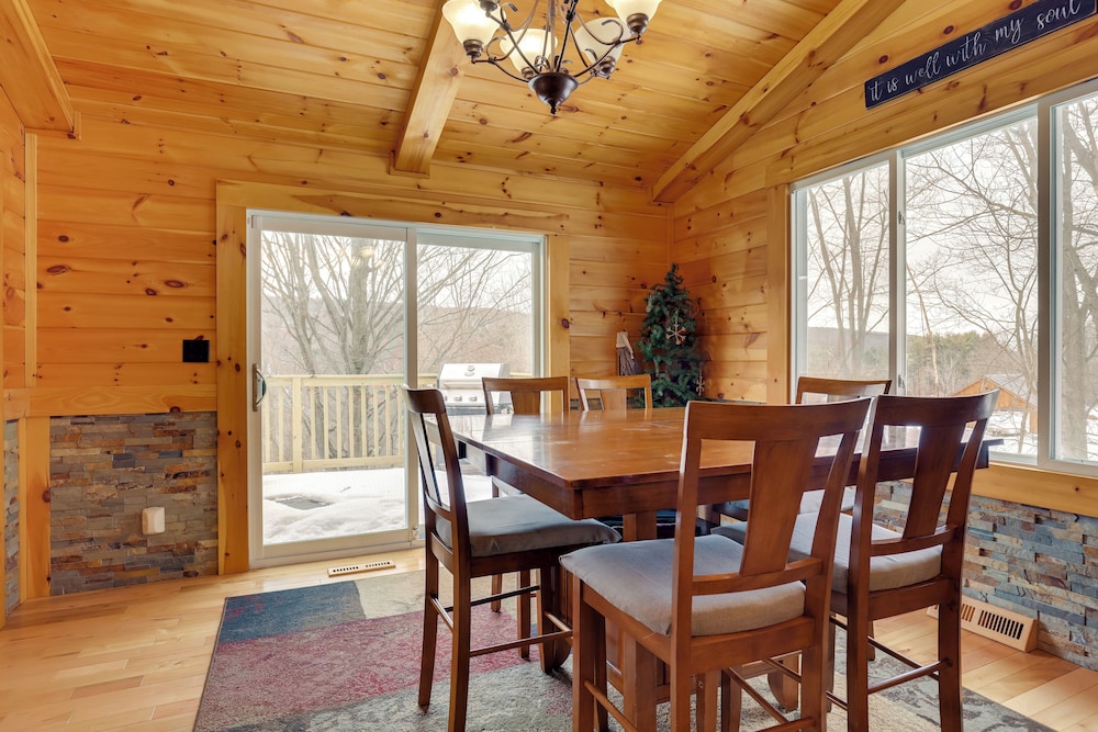 The Toasted Marshmallow Ski & Lake Retreat