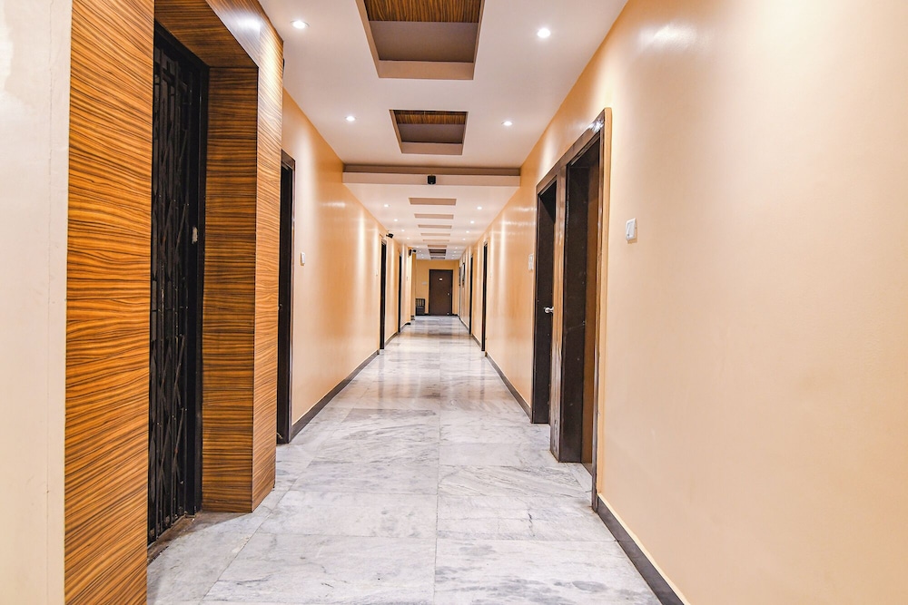 Fabhotel Shivani International