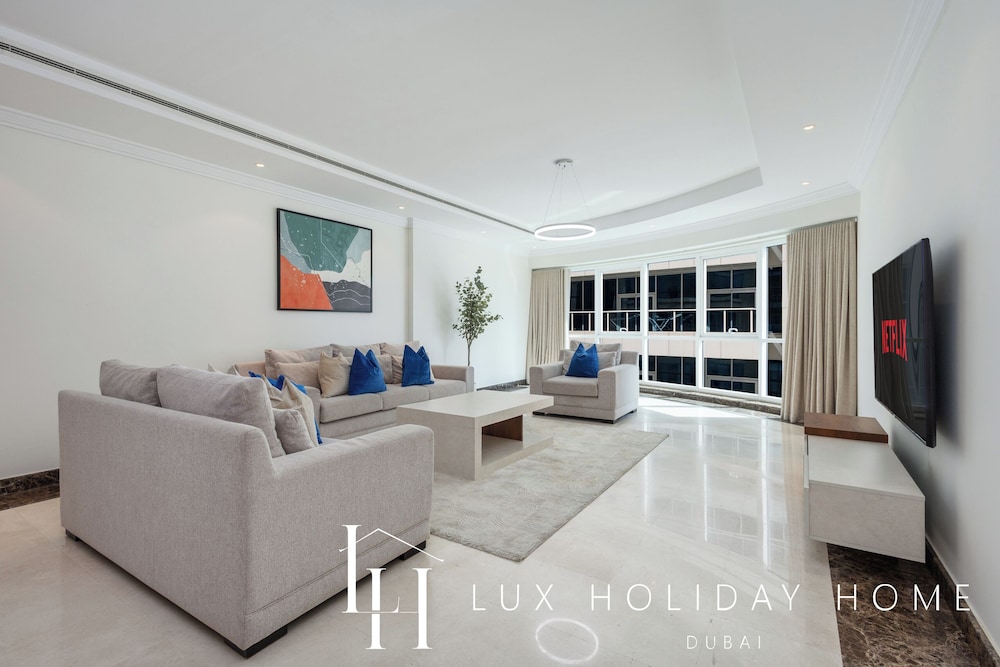 LUX The Al Seef Marina Suite 2
