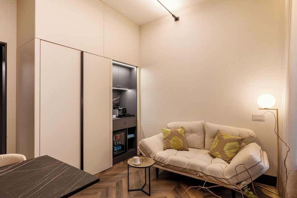 LUMERA STAY - Brera