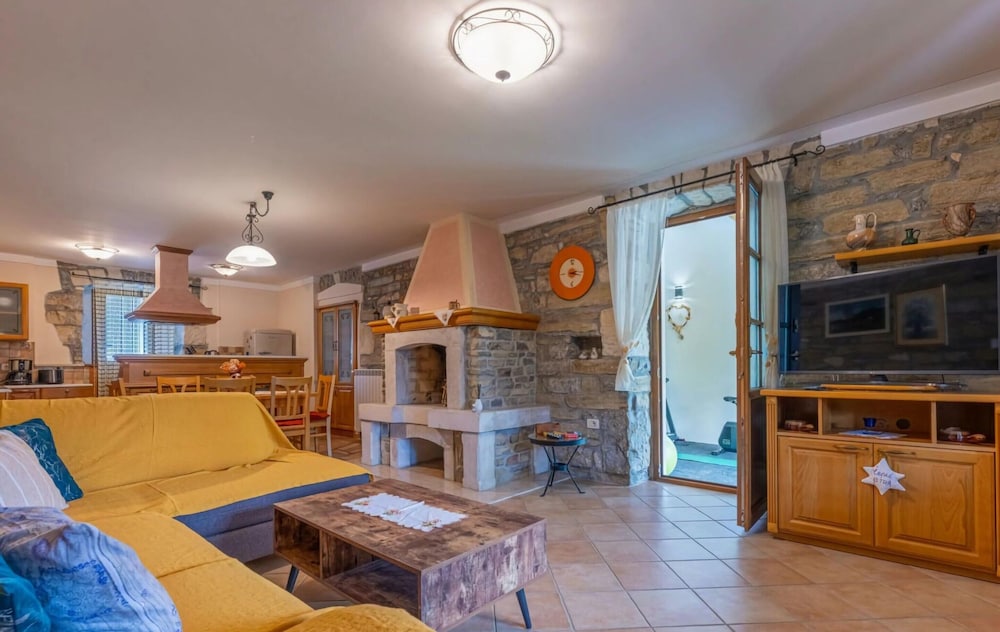 Milena Comfortable Holiday Residence view 4