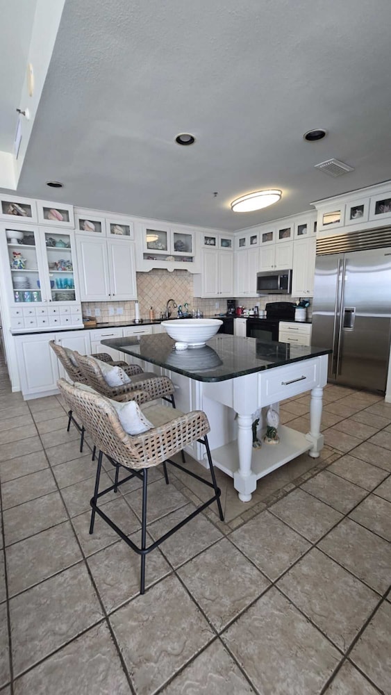 Summerchase Penthouse 1
