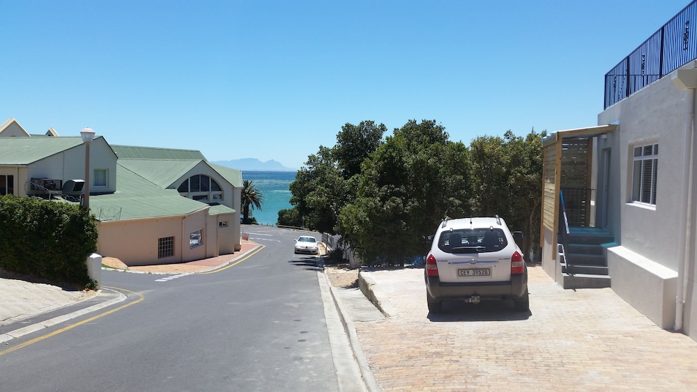 Die Badhuis, Gordons Bay