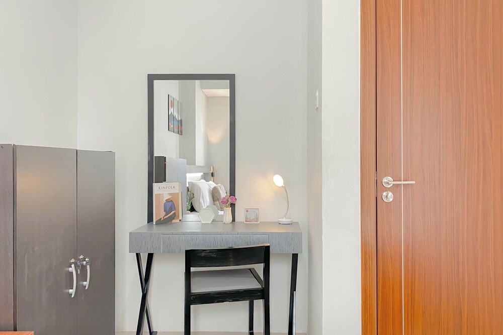 Warm And Comfortable 1Br Apartment At Vittoria Residence