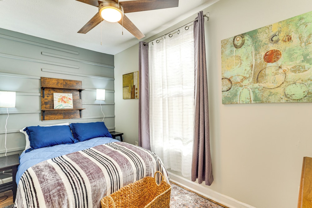 1 Mi to Camden Clark: Central Parkersburg Condo