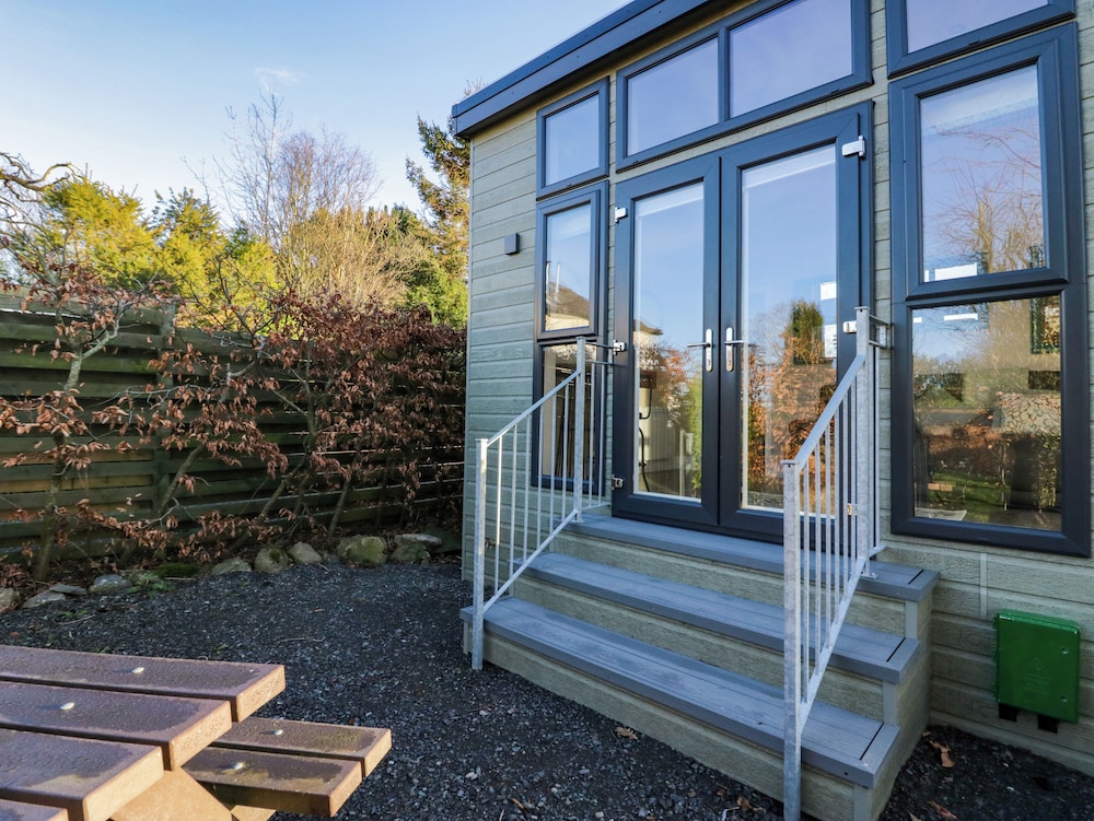 Elderflower Lodge