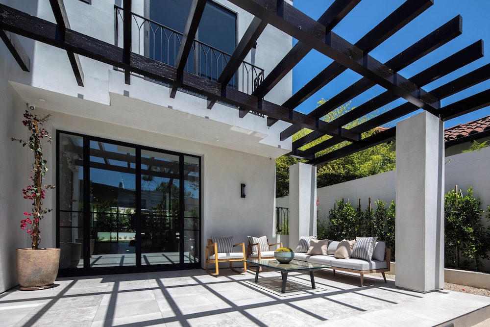 Casa Zenithia by Oraklus