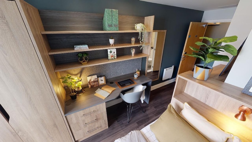 Student Only, Ensuite Room in a Apartment view 4