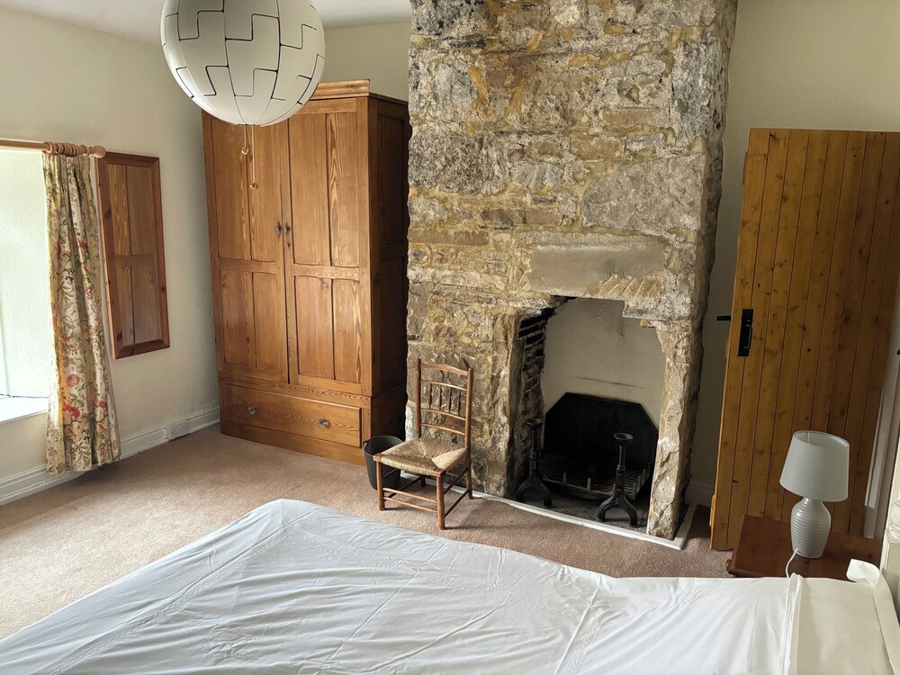 Charming 3-bed Cottage in Upper Wharfedale view 4