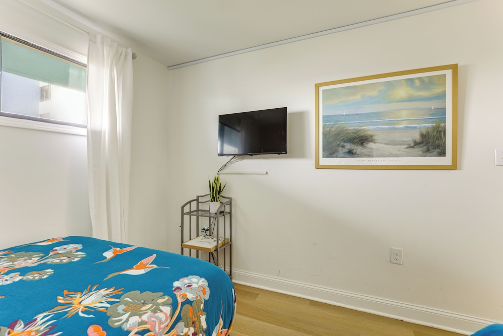 Prime Location + Ocean View: Myrtle Beach Condo!