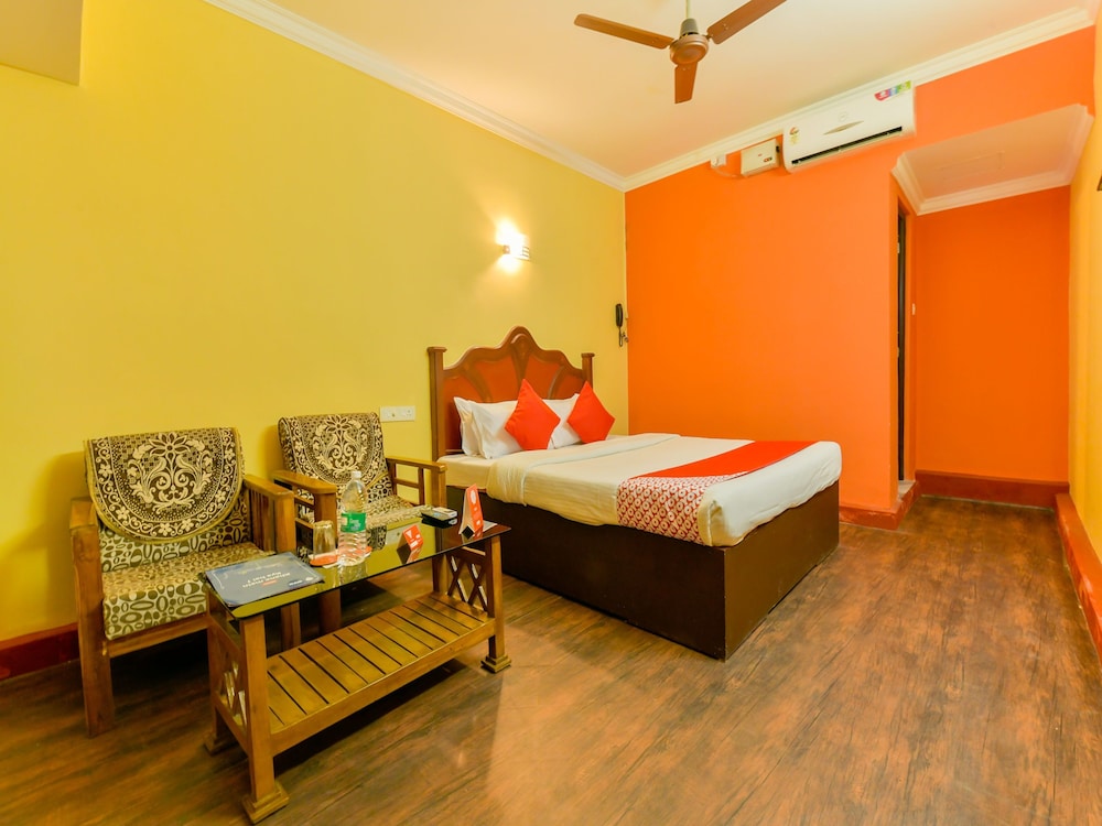 OYO 5237 Island Lake Resort
