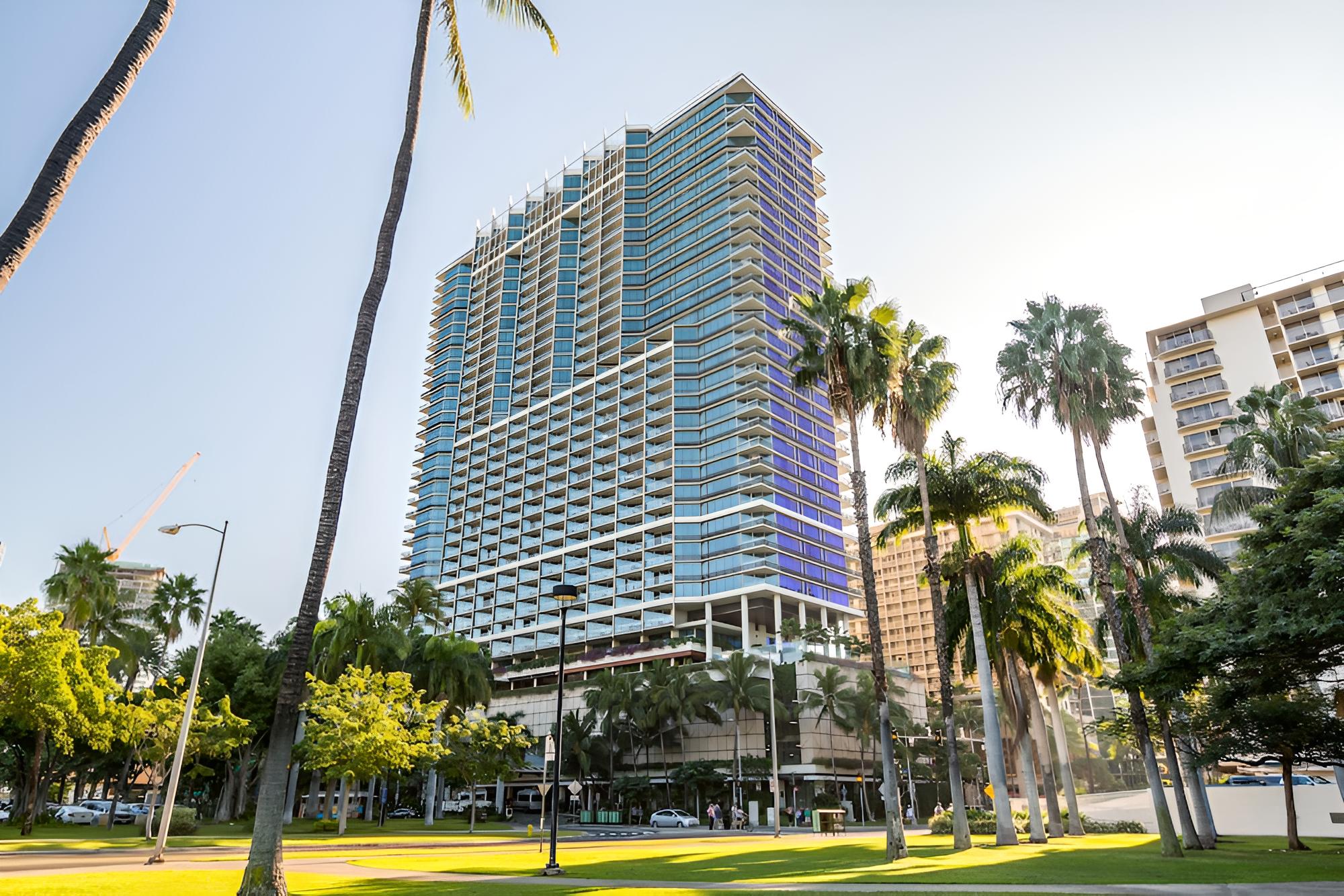 Jet Luxury @ The Trump Waikiki