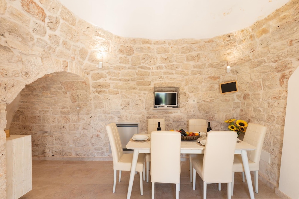 Trulli Aletheia con Piscina Privata