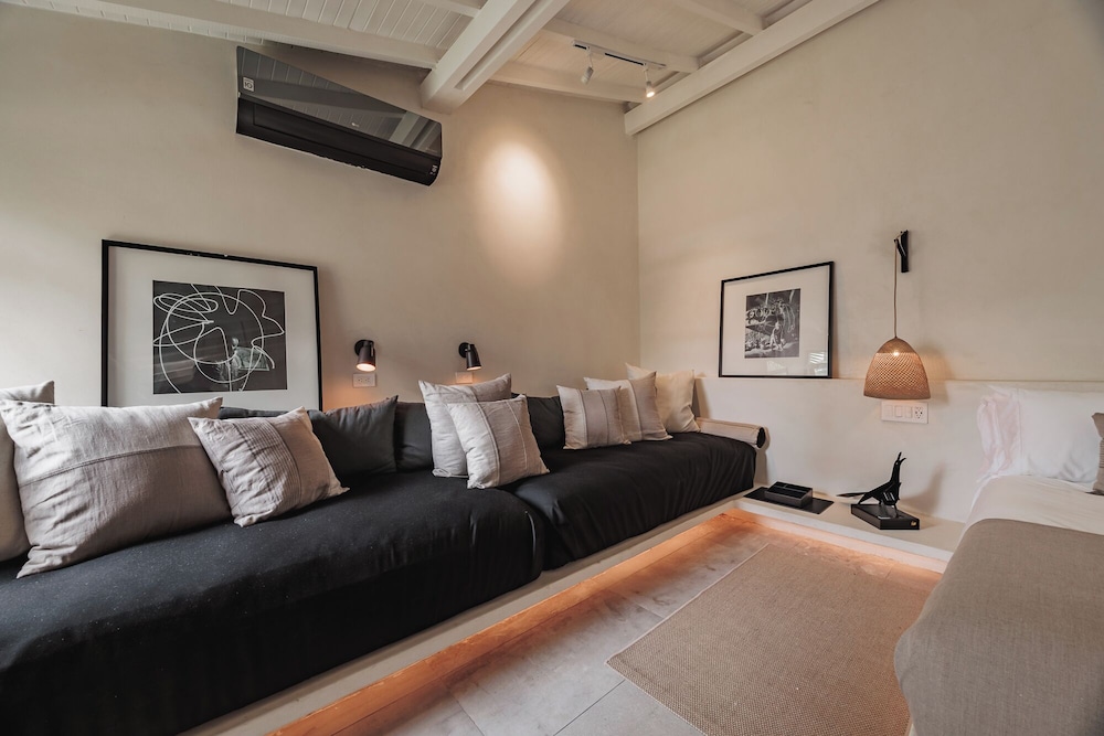 EP Casa Uribe Architecture Art & Nature