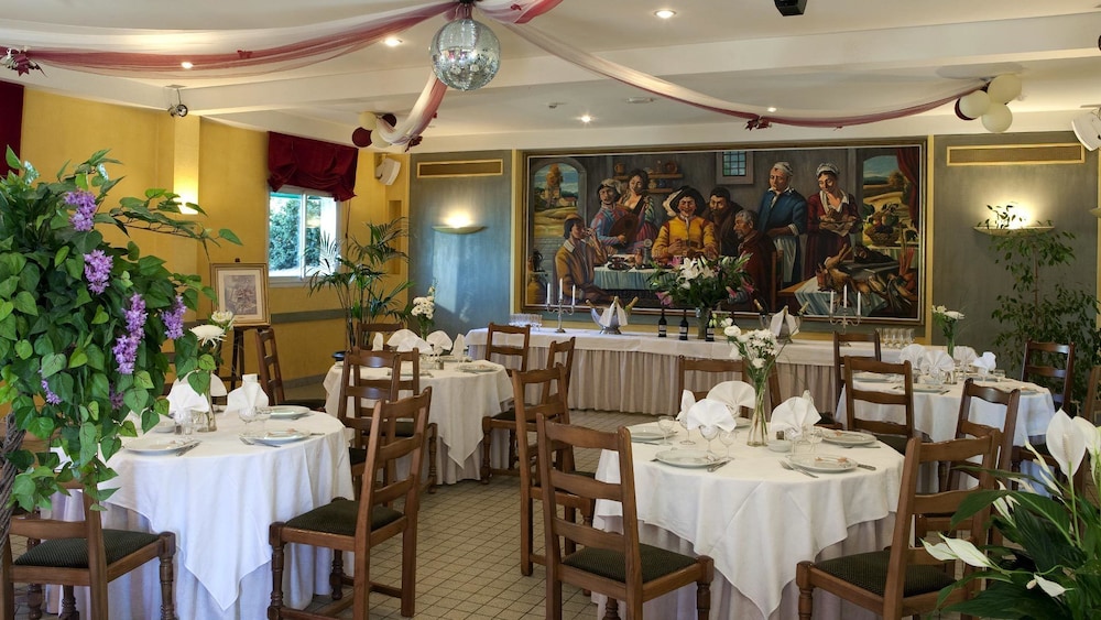 Hotel La Bombardiere - Property Image 13