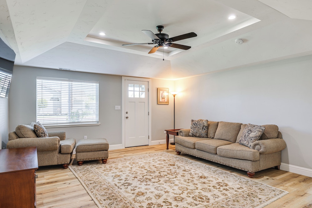 Quaint Hughson Vacation Rental, Walk to Downtown! - Property Image 30