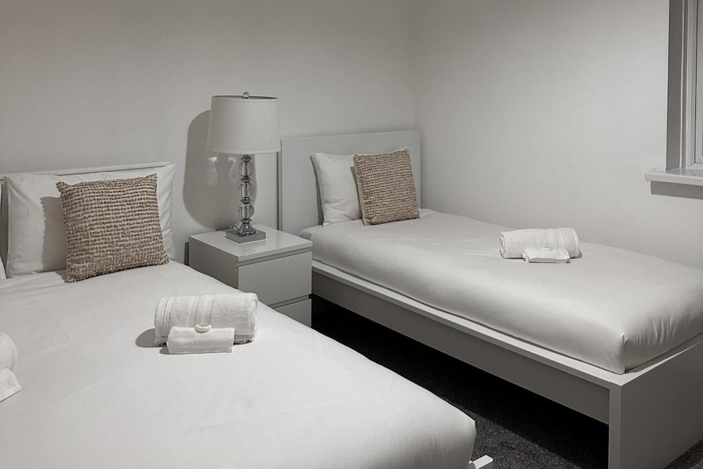 Oceanvillagemarina/2bedroom/modernkitchen/balcony