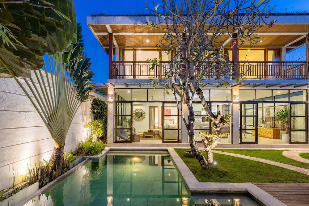 Villa Lumut