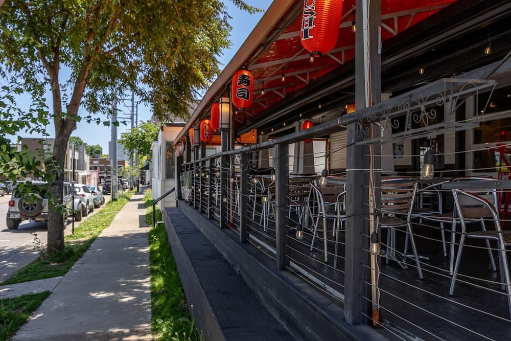 Minutes From Downtown Broadway The Nomad 4