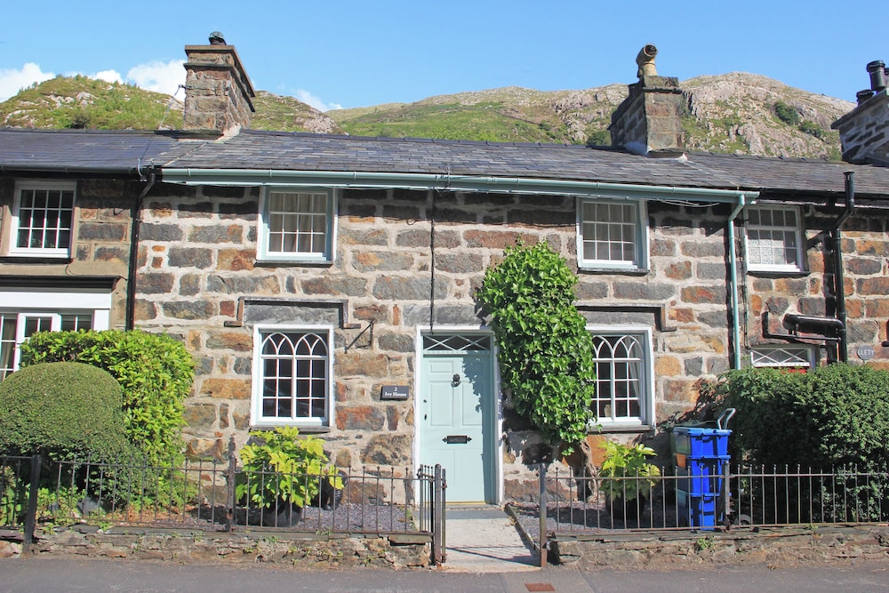 Ivy House