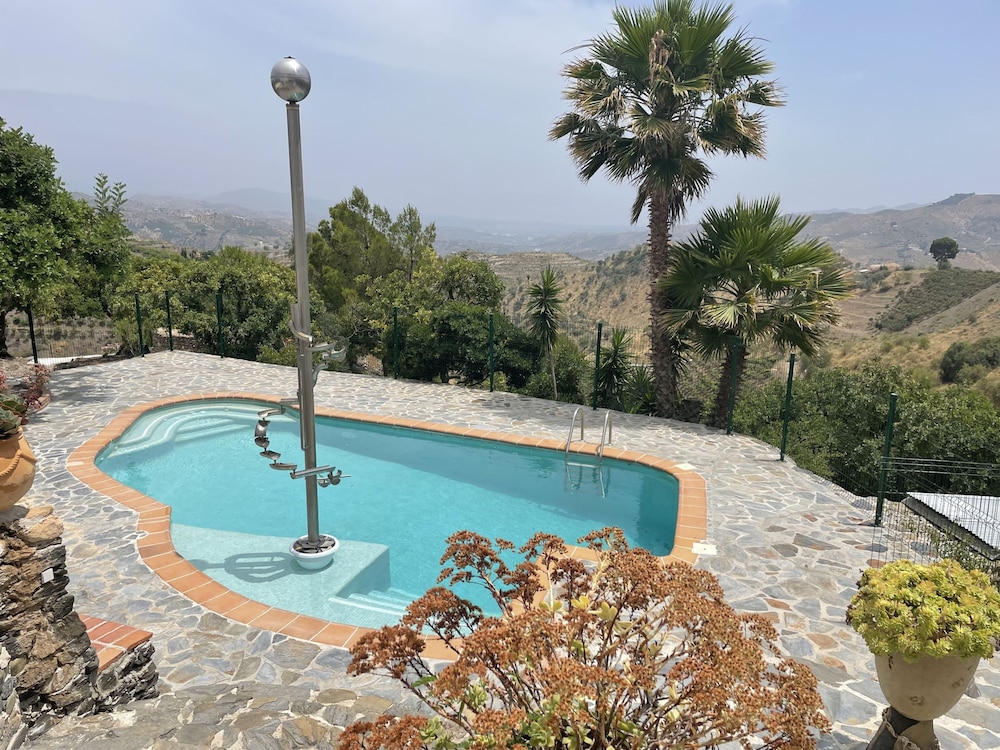 Casa Rural Comares con Piscina Privada by At Home