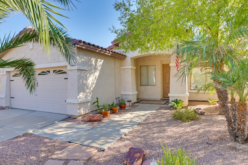5 Mi to State Farm Stadium: Home w/ Private Pool!