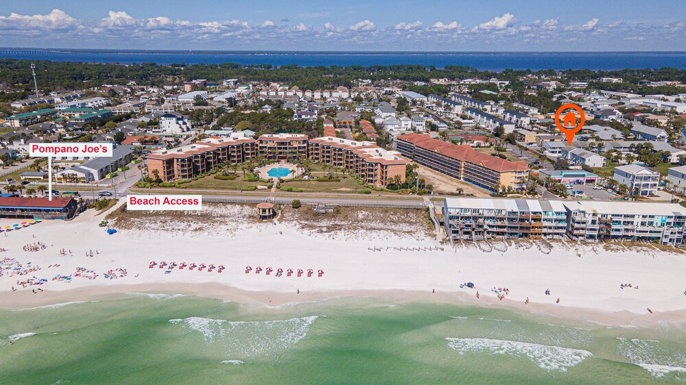 Rum Runner's Retreat - Miramar Beach view 5