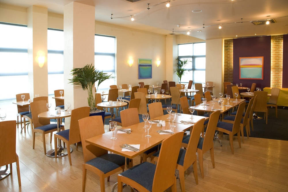Premier Inn Lübeck City Centre