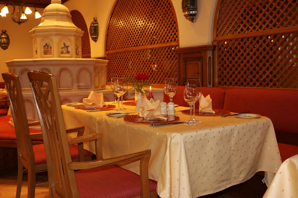 Hotel Spanischer Hof - Property Image 13