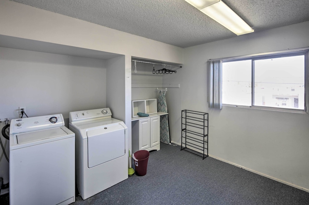 Apartment ~ 12 Mi From Hualapai Mountain Park