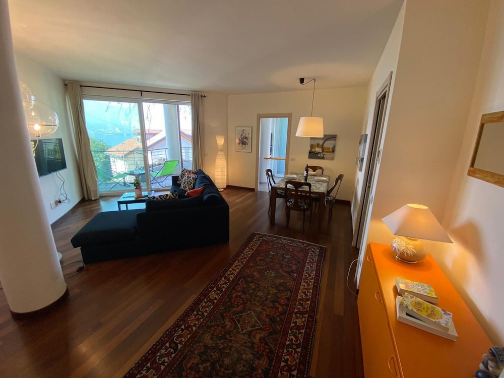 Emma Apartment With Terrace Lake View in Verbania view 5