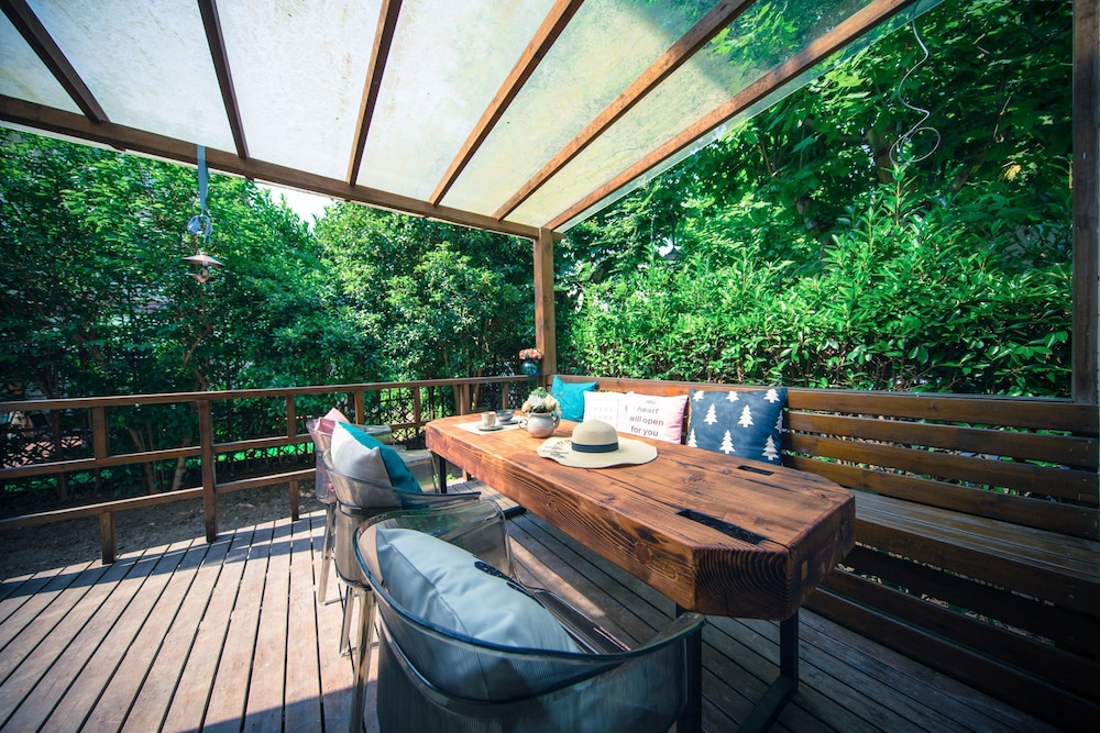 Summer Villa with 5 BRs