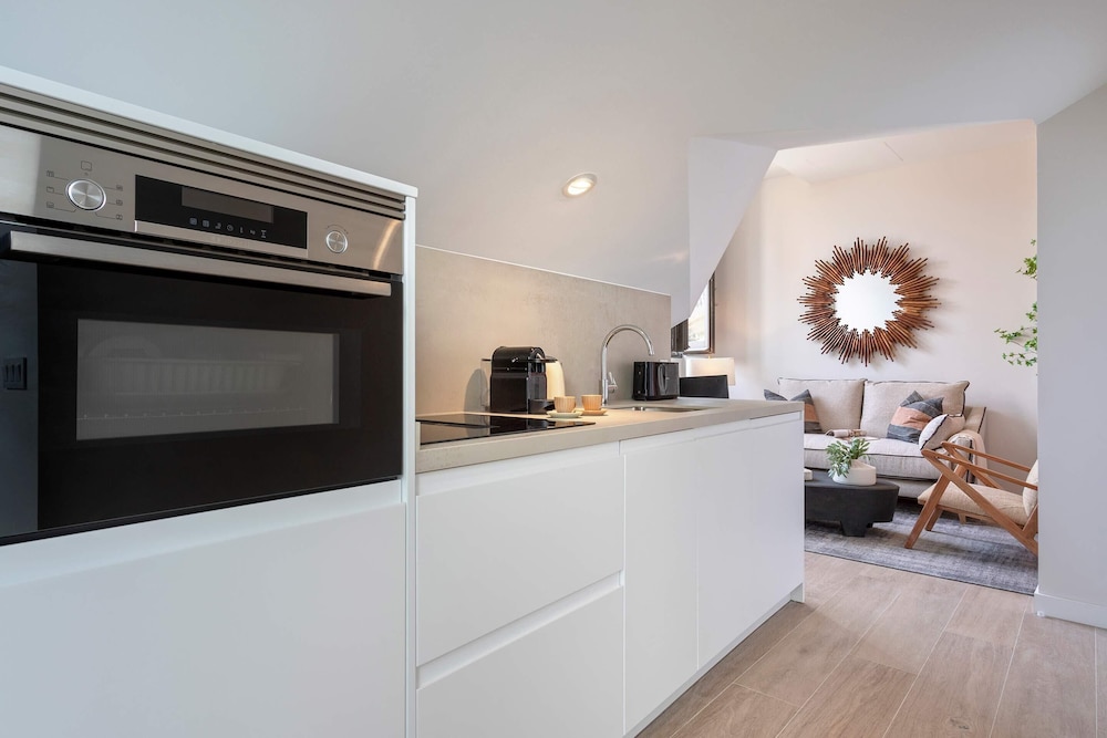 Exclusive 2-bedroom Near the Cathedral. San Matías I