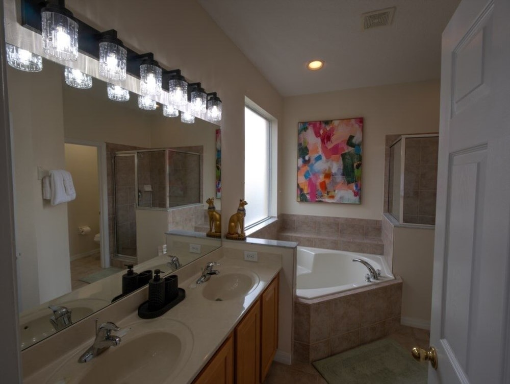 Six Bed Pool Villa In Resort -close To Disney! 6 Bedroom Villa
