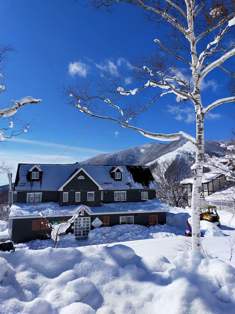 Madarao Mountain Lodge