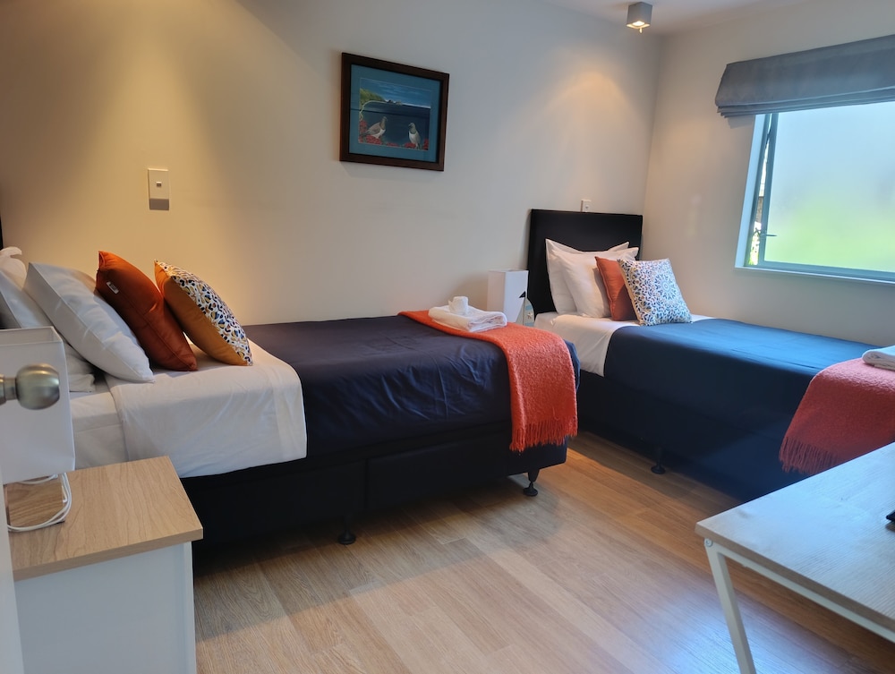 Paihia Beach Front 2 bedroom Apartment
