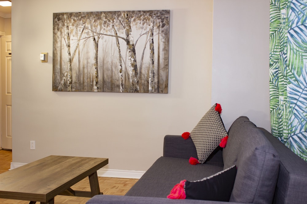 Golden Castle In Montreal - Image 3