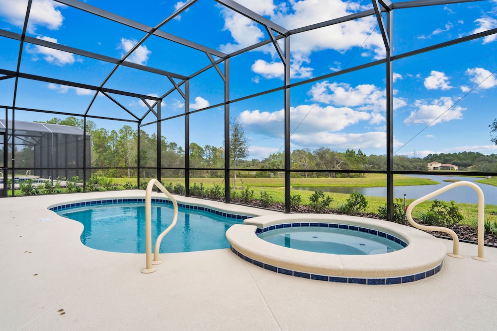 Solterra Resort - Image 5