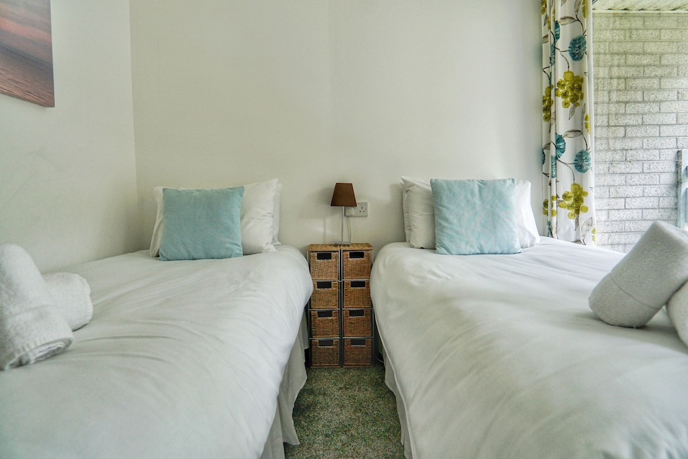 Special 2 Bedroom Home In White Cross
