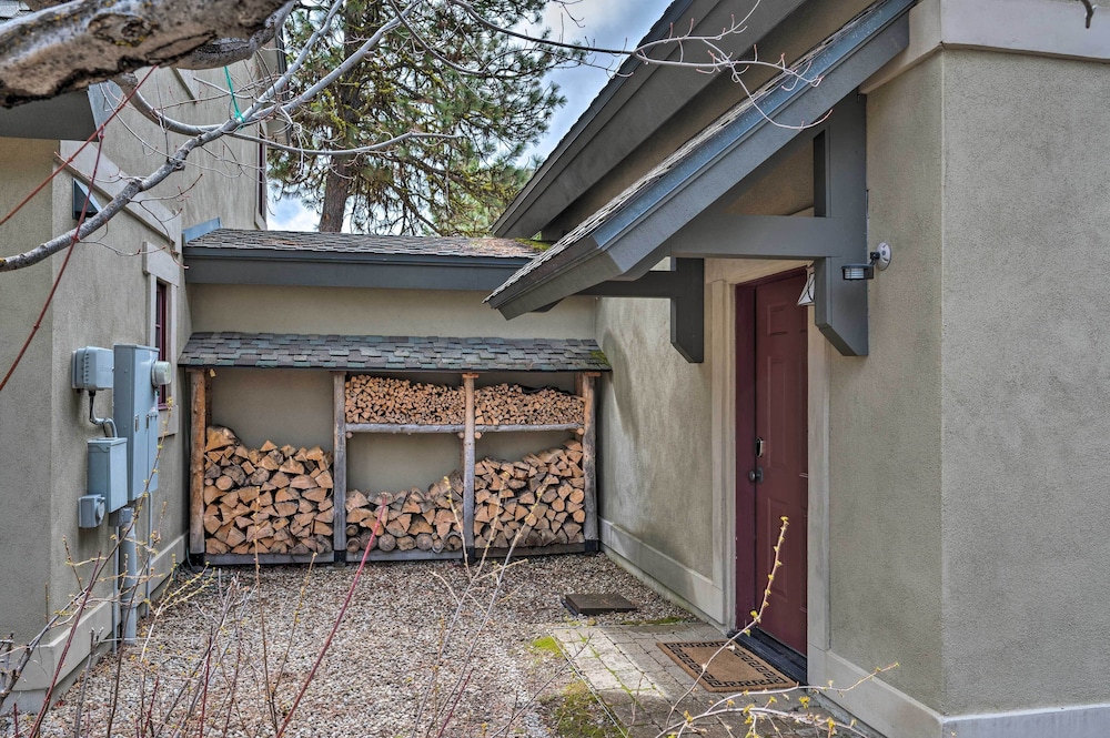 Private Mccall Apartment w/ Mountain View! view 4