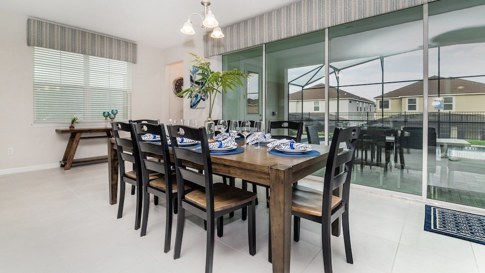 Solara Resort 5 Bedroom Home with Pool+Spa 5 Home