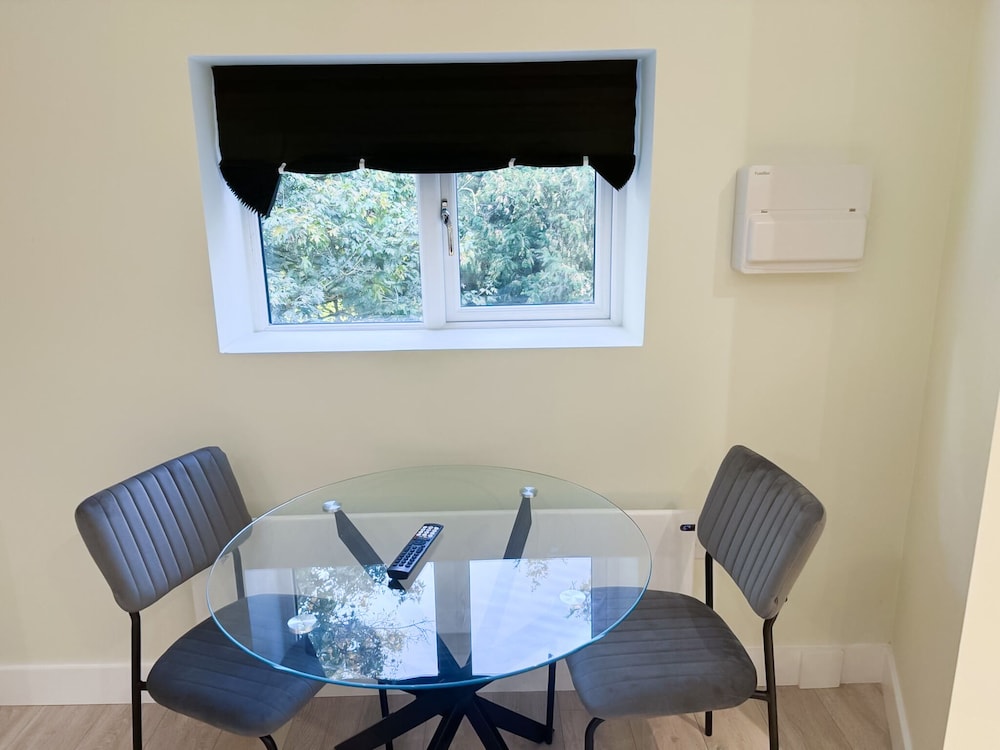 142 Huntingdon Town Centre Apartments