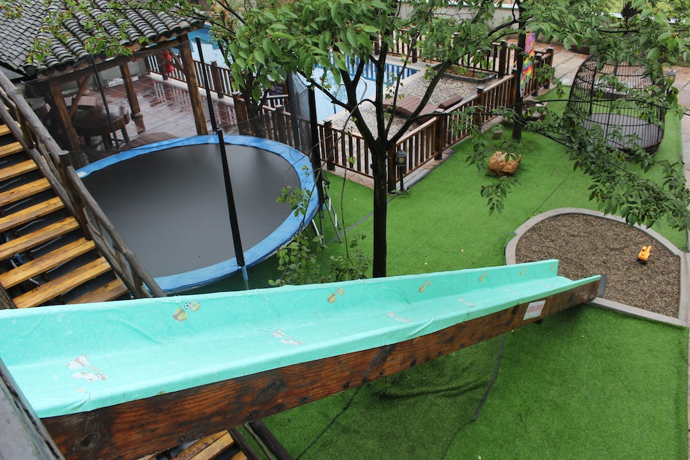 Moganshan Wild House