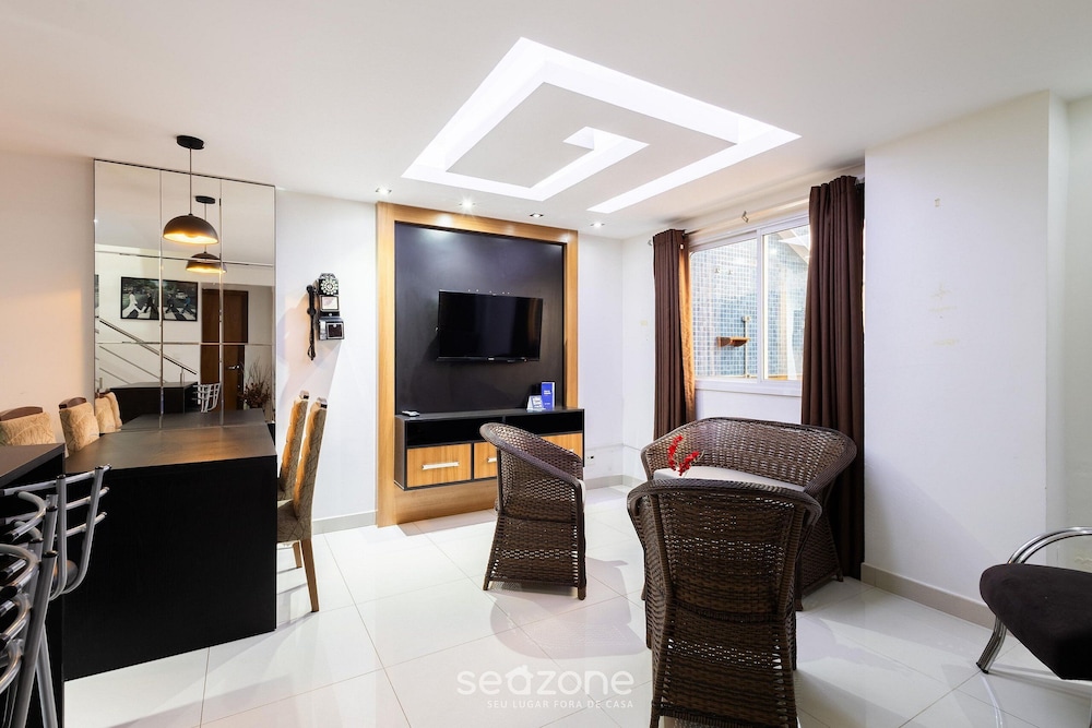 Apartment w/ Barbecue Grill and Jacuzzi Ccg1403