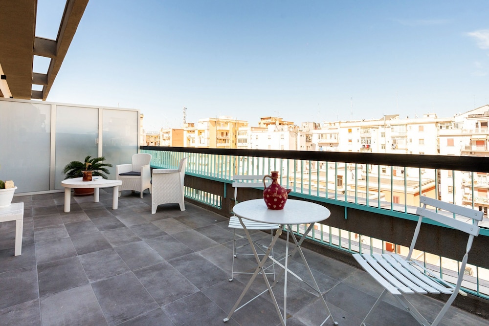 Gil s Penthouse by Wonderful Italy